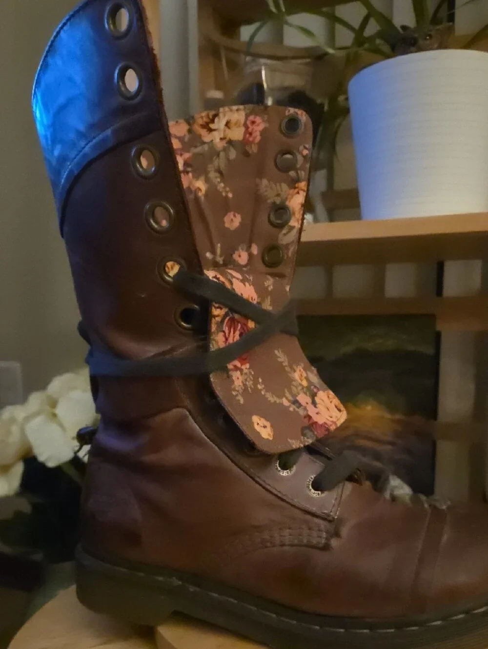 Dr. Martens RARE, Yuba Brown Lace-Up Boots with Floral Cuff - Picture 9 of 14
